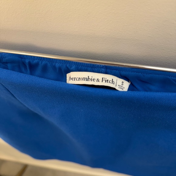 Abercrombie Skort!  Size. Small. Never worn. - Picture 2 of 3